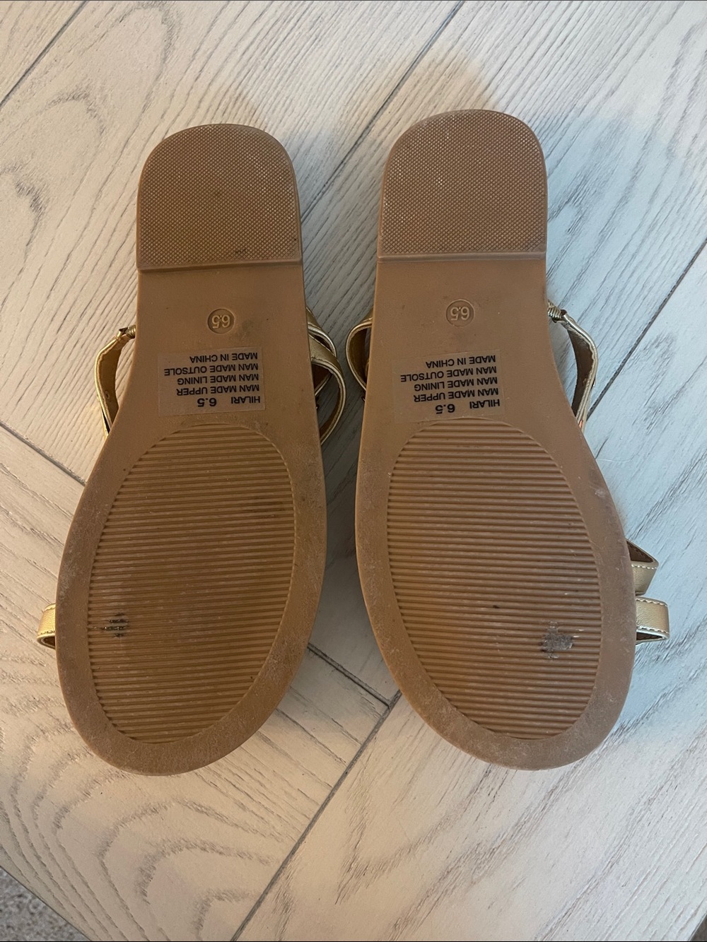 Yellow Box Gold Metallic Hilari Toe-Post Slide Sandals - Picture 5 of 5